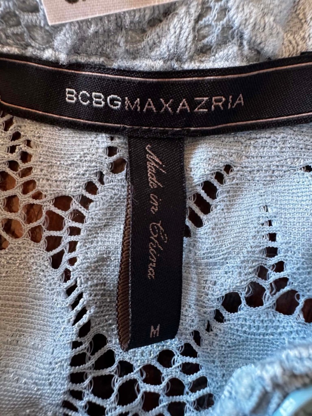 BCBGMAXAZRIA Ice Blue Floral Lace Button Down Shirt Scalloped Hem Coquette Chic - Picture 3 of 4